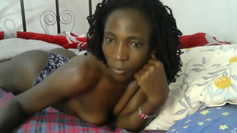 Snapshot of sweetvalariy chatting on March 12, 6:18 am sweetvalariy online show from March 12, 6:18 am