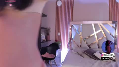 sweetviolet___ online show from April 15, 12:49 pm