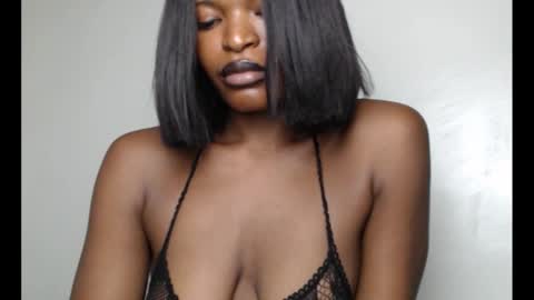 sweetxxboobsx online show from October 31, 9:46 am