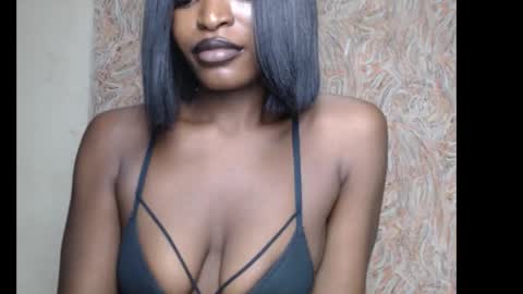 sweetxxboobsx online show from September 23, 9:02 pm