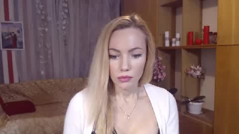 Sweety friend online show from December 9, 8:33 pm