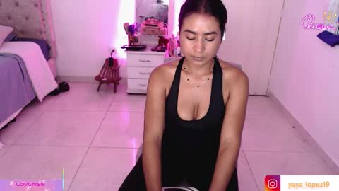 yaya online show from February 10, 10:46 pm