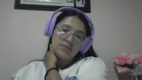 Snapshot of sweetyypeach chatting on March 12, 3:13 am sweetyypeach online show from March 12, 3:13 am