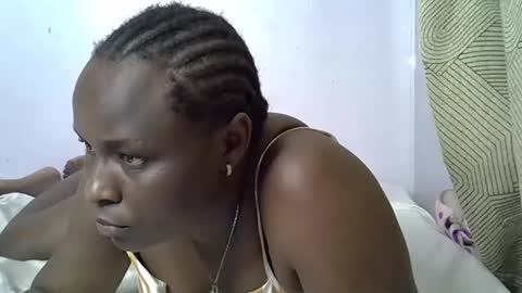 swinny_shelby online show from February 16, 2:54 pm