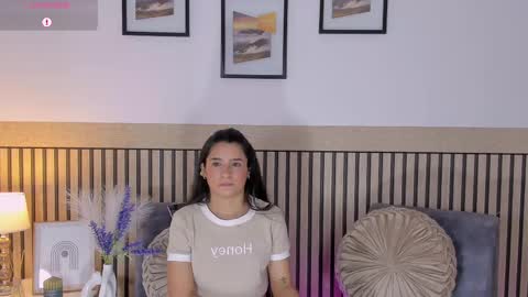 Snapshot of sylvana_cox chatting on September 15, 4:54 am sylvana online show from September 15, 4:54 am