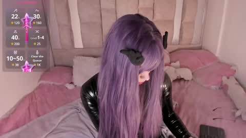 Snapshot of ta_miau chatting on February 24, 10:47 pm Nice to meet you I am Mia3 online show from February 24, 10:47 pm