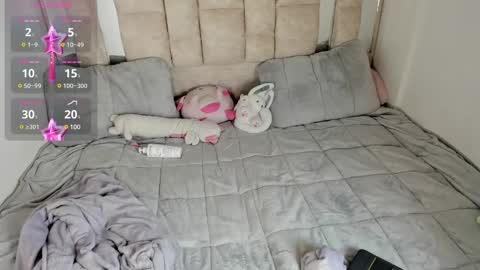 Snapshot of ta_miau chatting on March 8, 7:29 pm Nice to meet you I am Mia3 online show from March 8, 7:29 pm