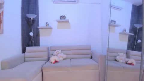 Tahiela  online show from February 2, 11:42 am