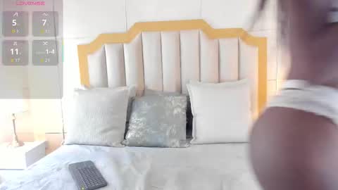 Tahlia Moreau online show from December 14, 4:18 am