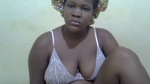 Snapshot of taliah254 chatting on March 12, 10:07 pm taliah254 online show from March 12, 10:07 pm