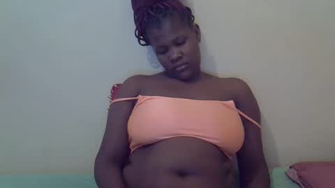 Snapshot of taliah254 chatting on February 28, 1:47 pm taliah254 online show from February 28, 1:47 pm