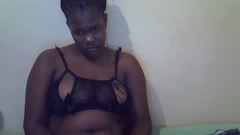 Snapshot of taliah254 chatting on February 27, 5:26 pm taliah254 online show from February 27, 5:26 pm