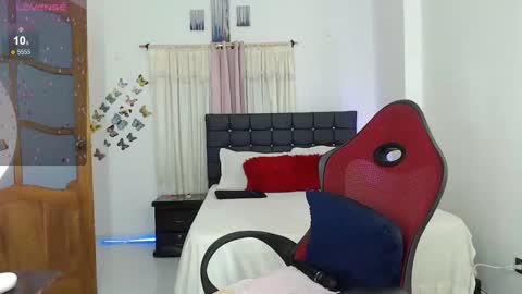 taliana  modelo independiente online show from January 13, 3:34 am