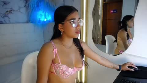 taliasweett online show from May 8, 8:10 pm
