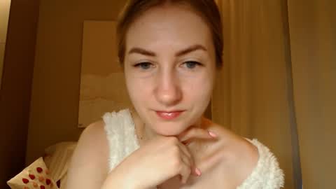  Kira  online show from February 14, 5:51 am