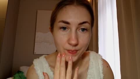  Kira  online show from January 22, 7:46 am