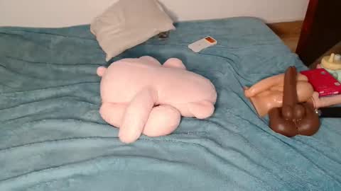 butterflyass online show from April 4, 1:43 pm