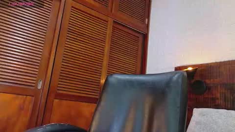    online show from October 2, 10:20 am