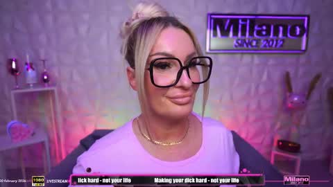 TamaraMilano online show from February 20, 9:33 am