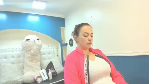 Tammara  online show from December 12, 5:42 am