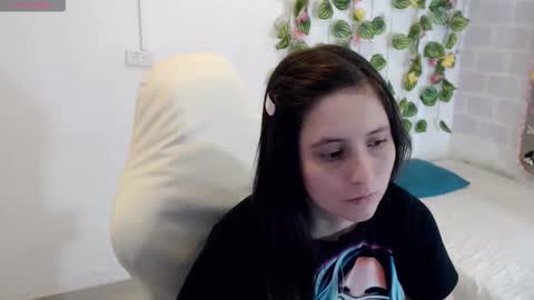 Tania  online show from February 4, 6:33 pm