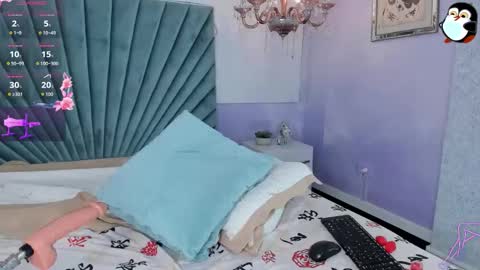 Snapshot of taniiaa__ chatting on October 11, 3:44 am Tania online show from October 11, 3:44 am