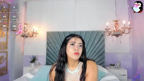 Snapshot of taniiaa__ chatting on September 28, 11:59 am Tania online show from September 28, 11:59 am