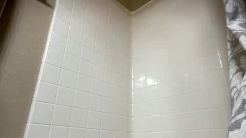 Luci online show from March 5, 11:55 pm