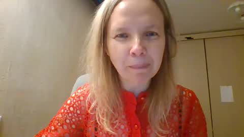 tanystar online show from November 28, 2:20 pm