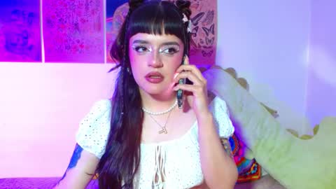    online show from March 28, 2:44 am