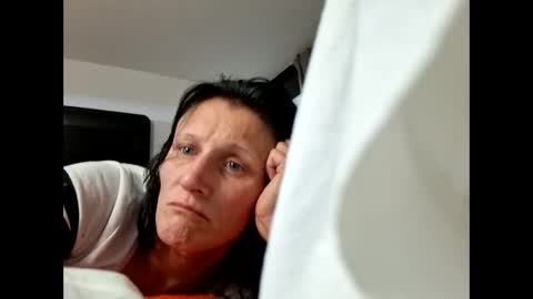 tastypeach6989 online show from May 15, 11:29 pm