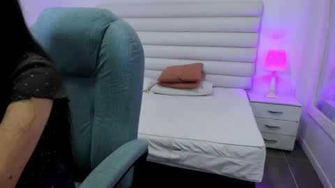 tatiana_arboleda online show from September 24, 10:47 am