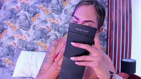 Snapshot of tattybunny chatting on January 18, 7:48 pm Tatty online show from January 18, 7:48 pm