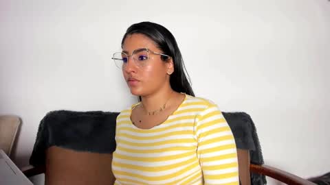 Tatiana Gomez online show from December 3, 2:47 am