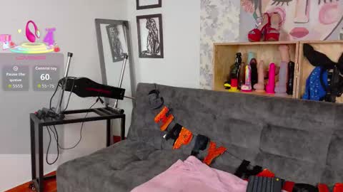 Snapshot of taty_miller chatting on October 16, 10:23 pm Taty Miller online show from October 16, 10:23 pm