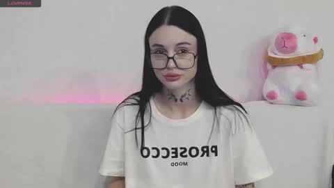 Taya online show from September 19, 4:17 pm