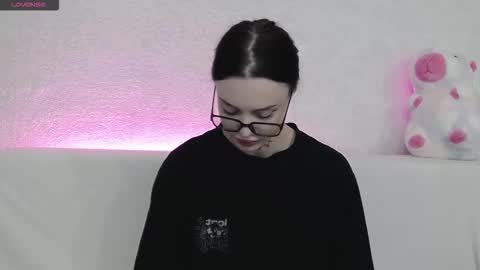 Taya online show from October 21, 4:55 pm