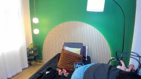 Taylor Bennet online show from November 18, 11:44 am