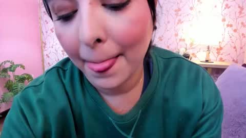 Taylor Bennet online show from January 13, 12:09 pm