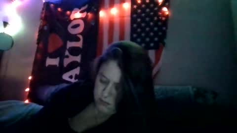 Snapshot of taylorriot chatting on September 10, 4:12 am Taylor Riot online show from September 10, 4:12 am