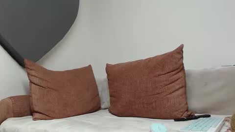 ALICIA--- online show from October 7, 5:45 am