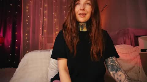 Mary     X TechnoElfff  INST    fansly kissmary online show from November 20, 3:02 pm