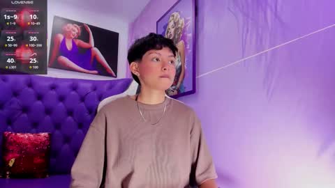 Snapshot of tefi_meow chatting on September 9, 12:16 pm Stefani  online show from September 9, 12:16 pm