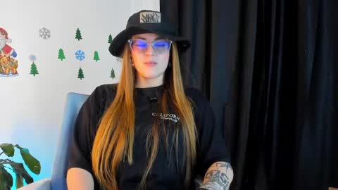 tekila__ online show from December 13, 8:36 pm