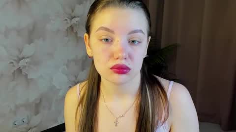 Tessa online show from January 15, 1:50 pm