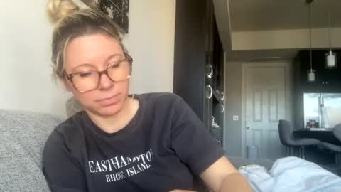 Daphne Summers online show from January 11, 4:25 pm