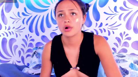 thalia_ecos online show from May 30, 9:11 pm