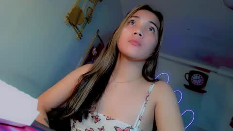 Thalia online show from October 15, 10:07 am