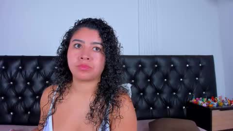 thara webstter online show from November 12, 12:25 pm