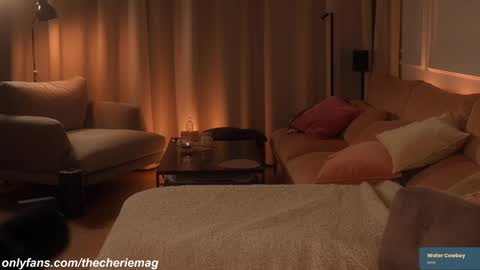 Cherie   online show from December 1, 9:39 pm